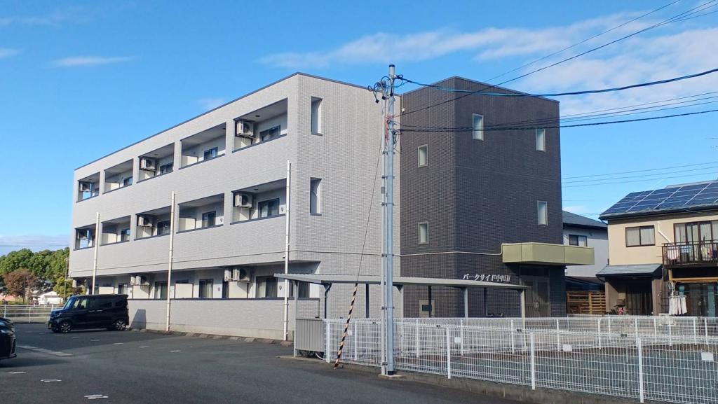 鉄骨造の防犯カメラ付きマンションになりますので、セキュリティーも高い物件 23年10月から新規管理物件のご案内です♪